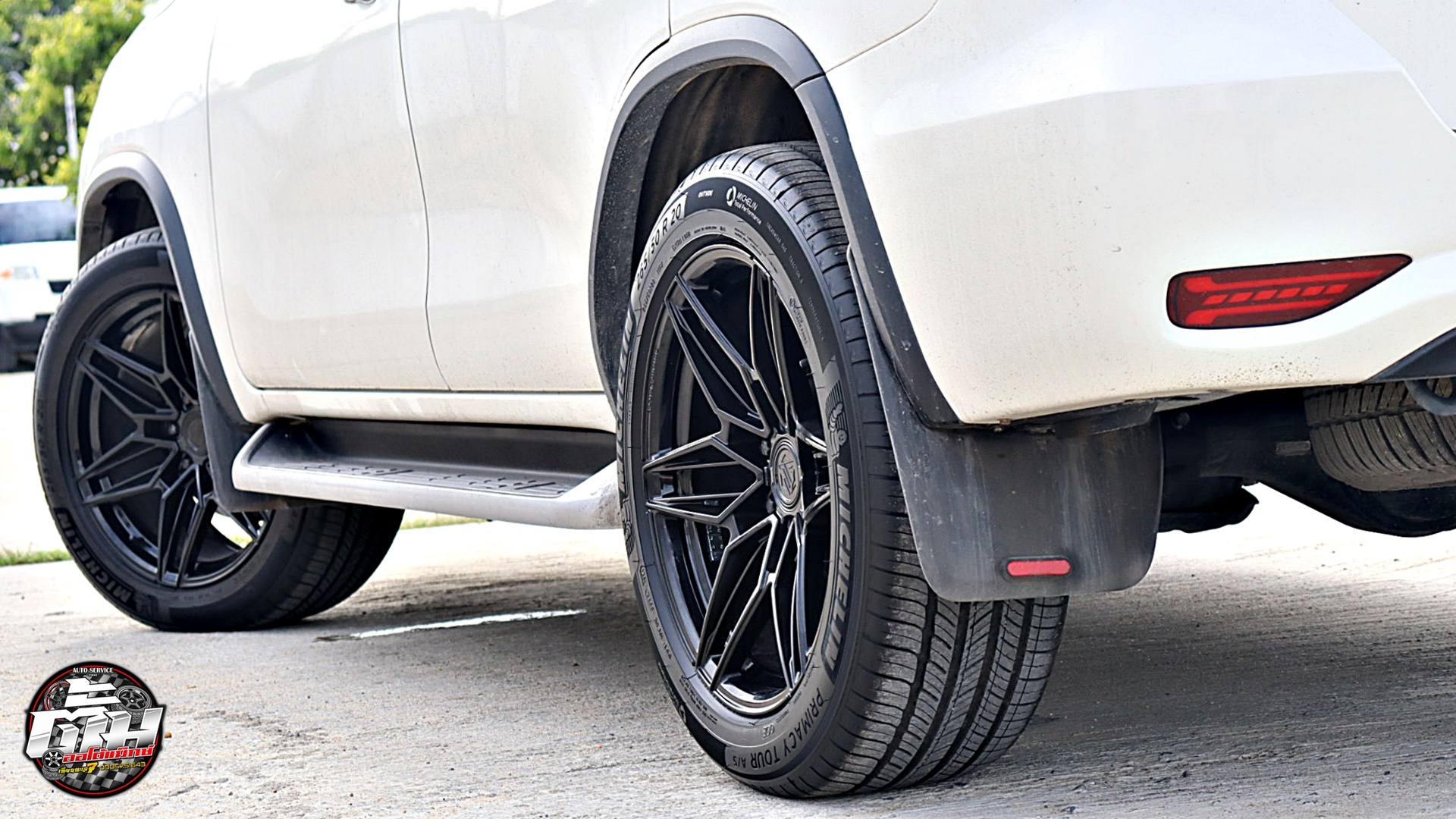 TOYOTA FORTUNER เปลี่ยนล้อยาง ล้อ JP Racing Wheels SHEIK-T3 ขอบ20นิ้ว ยาง MICHELIN PRIMACY TOUR AS 265/50R20 111V