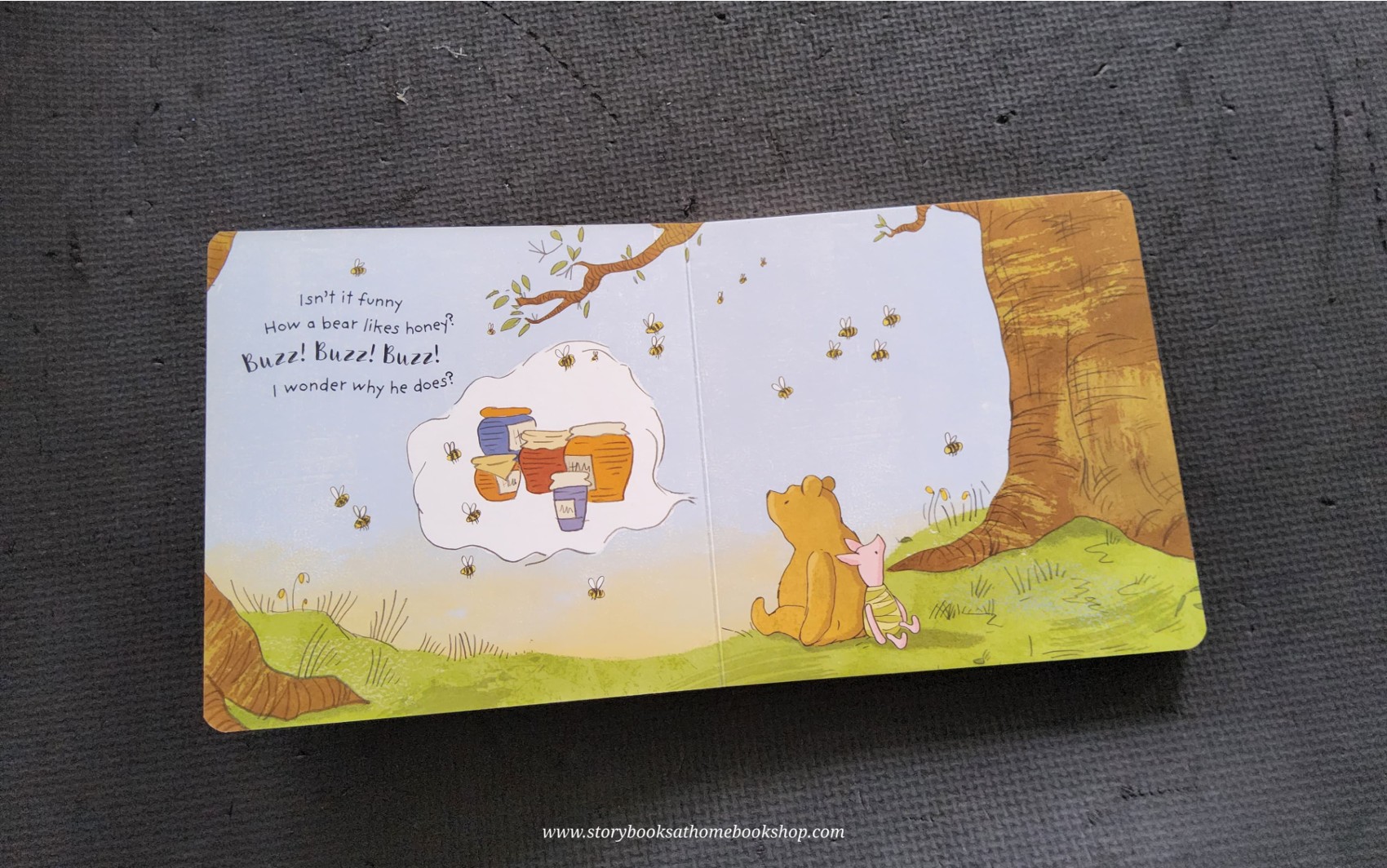 * Board Book** 🍅🍓WINNIE THE POOH TIDDELY POM