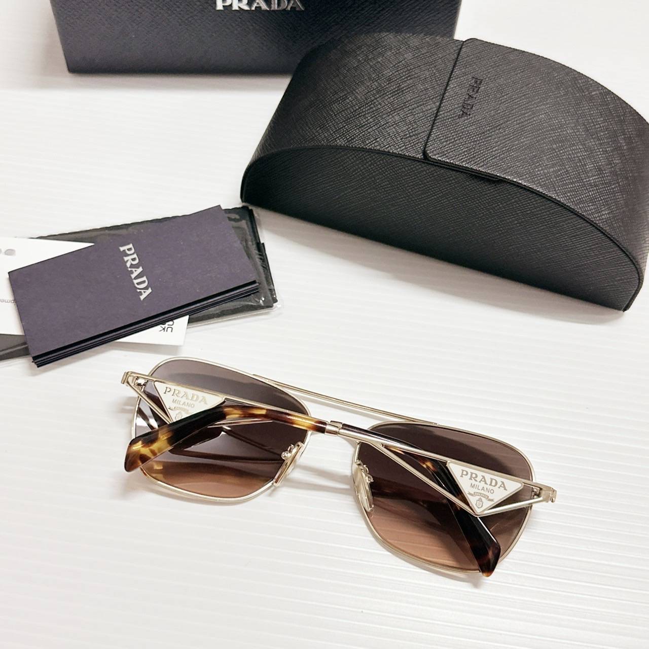 สีใหม่เข้าแล้ว สวยมาก NEW PRADA Sunglasses ขนาด 59-17-140มม