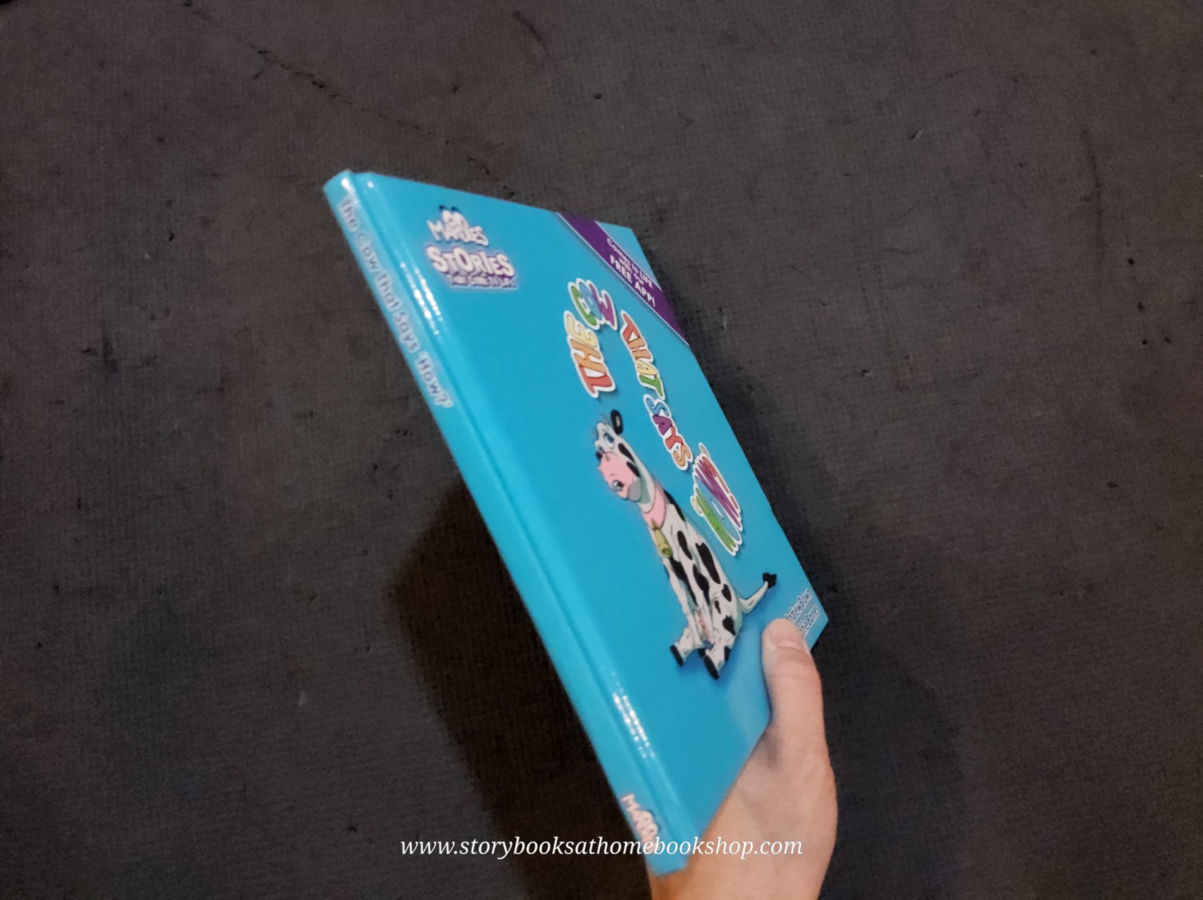 หนังสือนิทานปกแข็ง ** ♥️THE COW THAT SAYS "HOW?"