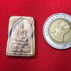 พระผงสมเด็จลายธงชาติ เนื้อผงน้ำมัน หลวงพ่อกวย