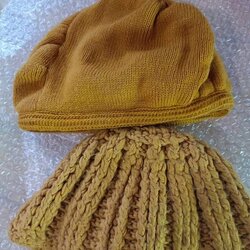 หมวดไหมพรม หลวงปู่ครูบาชัยยะวงศา ๒ ใบนี้ ได้มาจากพระวัดถ้ำป่าไผ่ จ.ลำพูน ท่านชื่อตุ๊เคอ อายุกว่า ๕๐ ปี ท่านเล่าว่าท่านได้มาเมื่อประมาณปี ๒๕๓๐ กว่า ท่านเล่าว่าท่านได้รับมาจากมือ หลวงปู่ฯ โดยตรง ราคาใบละ 4000 บาท