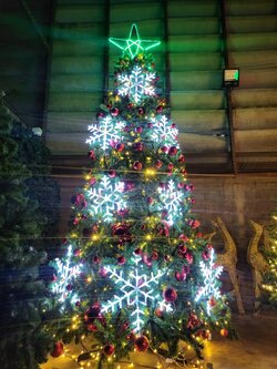 ต้นคริสต์มาสปลอม 15ฟุตพร้อมของตกแต่ง