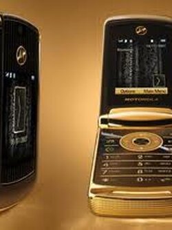 Motorola V8 Luxury 2 GB เครื่องโชว์!!! Made in U.K.