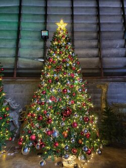 ต้นคริสต์มาสปลอมขนาด10ฟุตพุ่มใบหนาแน่นพิเศษ ยอดนิยม