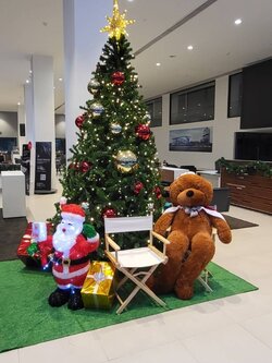 ให้เช่าต้นคริสต์มาสปลอม ขนาด12ฟุต พร้อมตกแต่งครบมาตราฐาน