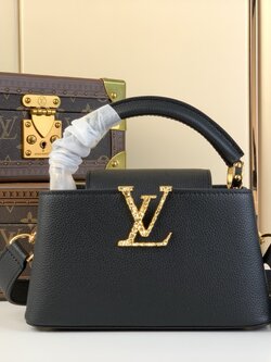 [Pre-order]กระเป๋าสะพายCapucines East-West Mini หนังลูกวัวลายเกรน M24671 - Handbagsงานคุณภาพที่ดีที่สุด