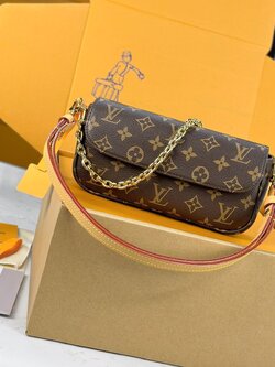 [Pre-order]กระเป๋าสะพาย Louis Vuitton Ivy Wallet on Chain bag Monogram M81911 งานคุณภาพที่ดีที่สุด