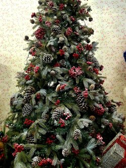 ต้นคริสต์มาสปลอม6ฟุตพร้อมตกแต่ง ตัวพิเศษสั่งผลิต