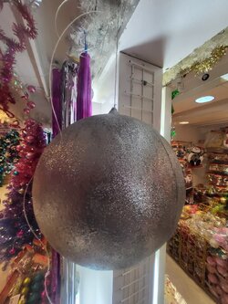 ลูกบอลคริสต์มาสประดับ กากเพชร 150มิล. เลือกสีสันได้ราคาต่อโหล