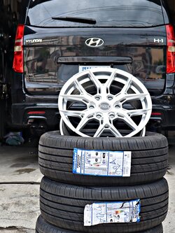 HYUNDAI H-1 เปลี่ยนล้อยาง NAYA ALPHA-6 ขอบ18นิ้ว ยางTOYO PROXES CR1 SUV 235/55R18 104V