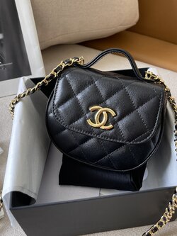 [Pre-order] กระเป๋า Chanel Clutch with Chain Mini bag Top handle Shiny Aged Calfskin หนังคุณภาพเกรดที่ดีที่สุด