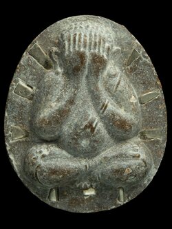 พระปิดตา เนื้อผงเกสร รุ่นแรก วัดชัยมงคล ปี 2522 ตะกรุดเงิน 9 ดอก หลวงปู่โต๊ะเสก