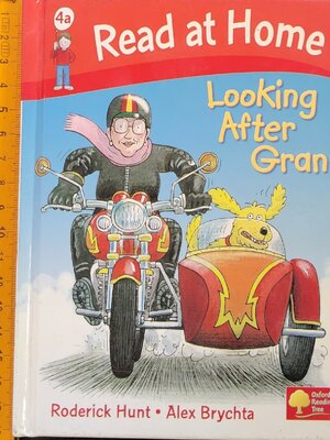 หนังสือนิทานปกแข็ง** 🍅READ AT HOME 4A:LOOKING AFTER GRAN