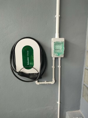 ติดตั้ง Schneider Charge เครื่องชาร์จรถยนต์ไฟฟ้า ชไนเดอร์ Charging station ติดตั้ง ซ่อมแซม/แก้ไข ตรวจเช็ค วางระบบ ครบวงจร ซ่อมบำรุง ระบบไฟฟ้า ระบบประปา ระบบปั๊มน้ำ ระบบEV Charger