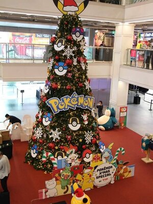 เลือกรูป25แบบต้นคริสต์มาสปลอมที่คุณจะเช่า