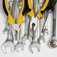 คีม และ ประแจ