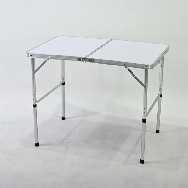 โต๊ะสนามพับได้อลูมิเนียม ปรับความสูงได้ 2 ระดับ 60x90x70 cm สีขาว TC-9060 โต๊ะสนามพับได้อลูมิเนียม ปรับความสูงได้ 2 ระดับ 60x90x70 cm สีขาว TC-9060