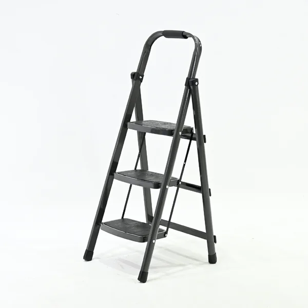 บันไดเหล็ก 3 ขั้น มีราวจับ รับน้ำหนักได้ 150 KG สีเทา XD-3