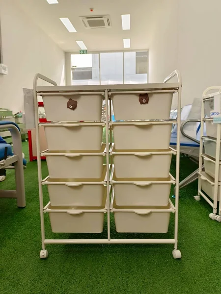 ลิ้นชักเก็บของ 5 ชั้น 10 ลิ้นชัก พร้อมล้อเลื่อน 36x61x82.5 cm สีขาวล้วน image 2