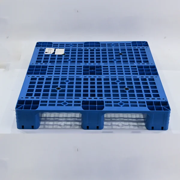 พาเลทพลาสติก HDPE พาเลทห้องเย็น หน้าตะแกรง 3 แถว แบบ 9 ขา 100x120x15 cm ใช้สำหรับห้องเย็น -40℃ ถึง 40℃