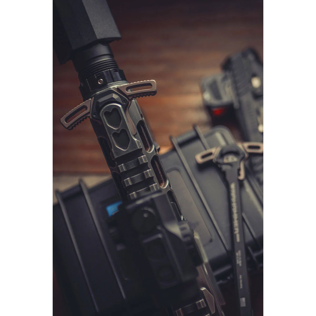 BREEK ARMS - AR15 Warhammer Mod2 Ambidextrous Charging Handle (สีFDE)